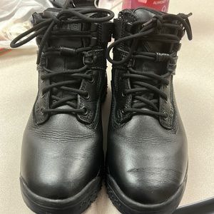 Gently worn 511 tactile boots